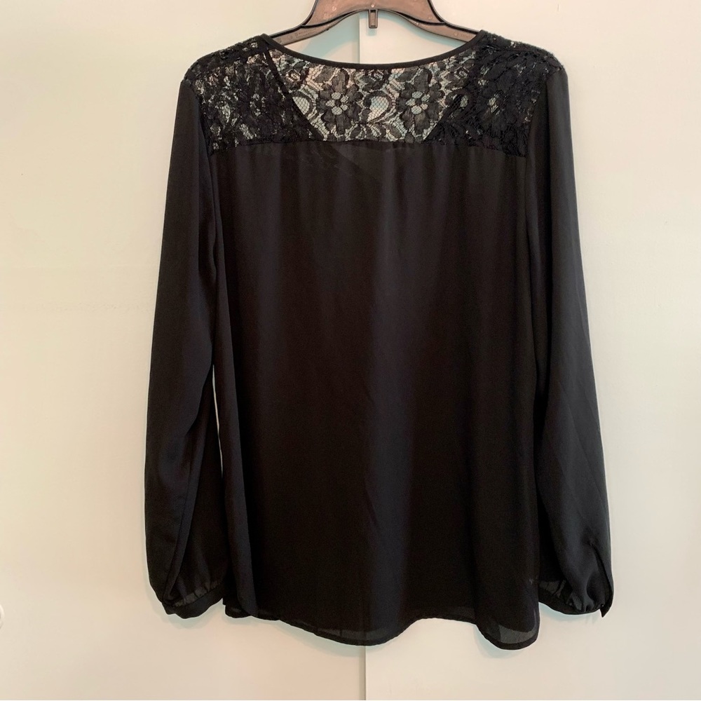 Notations Blouse - Picture 2 of 5